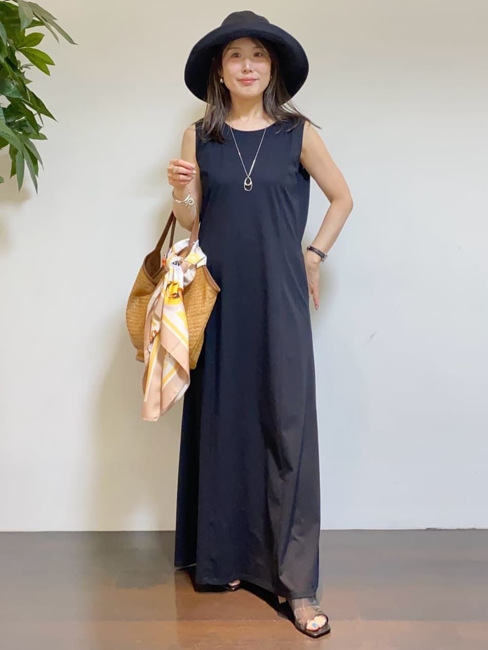 tomoさんの「UNTITLED｜【追加】ライトダブルリングネックレス」を使ったコーディネート