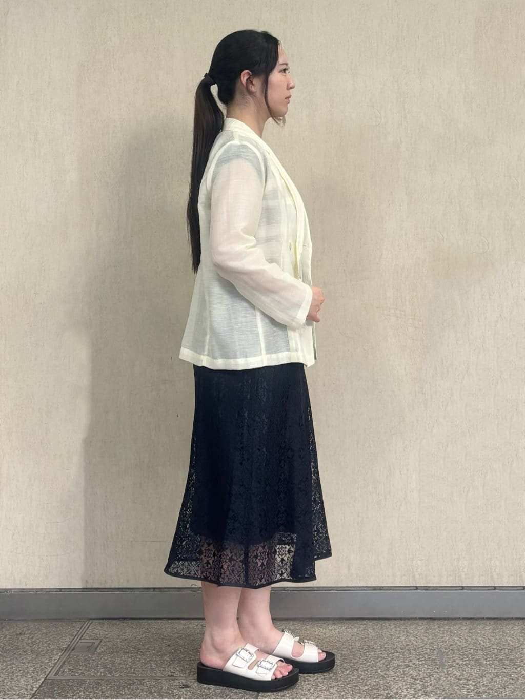 ささんの「OPAQUE.CLIP｜麻調シアーダブルブレストテーラードジャケット【洗濯機洗い可】」を使ったコーディネート