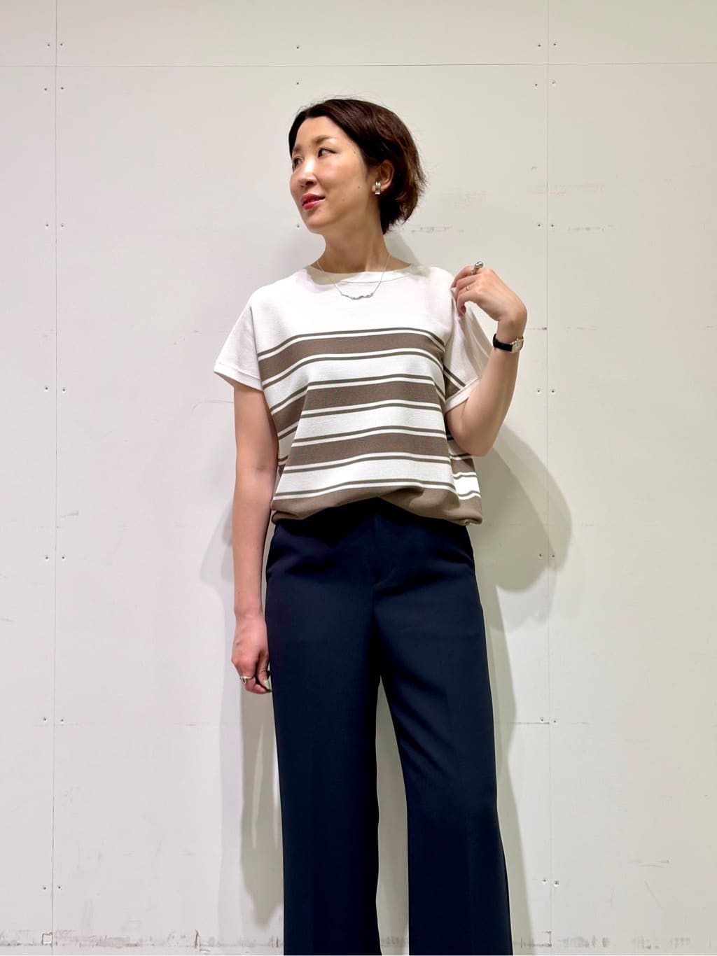 yuriさんの「INDIVI｜【洗える／UVケア／SETUP可能】ウール調ワイドパンツ」を使ったコーディネート