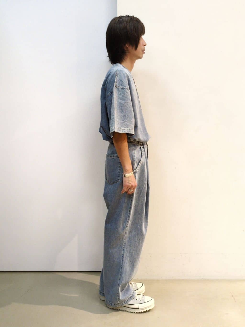 takeさんの「THE SHOP TK｜ライトデニム半袖Tシャツ【洗濯機OK】」を使ったコーディネート