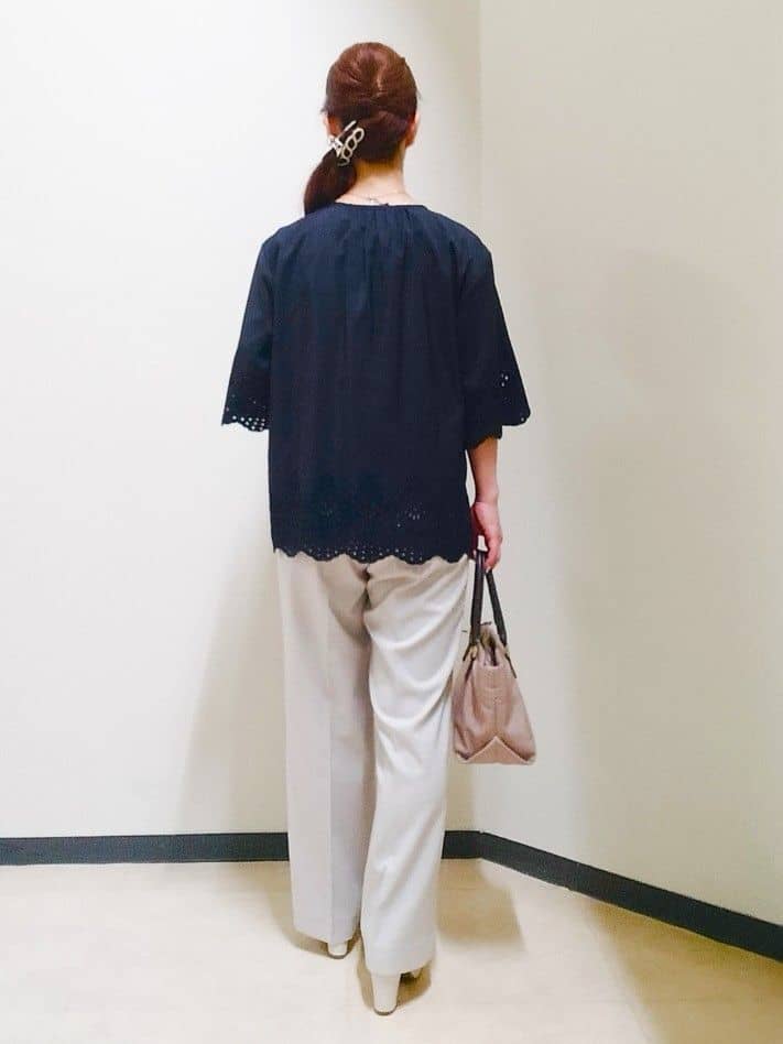花さんの「Reflect｜【マシンウォッシュ可】リネンライクフレアパンツ」を使ったコーディネート