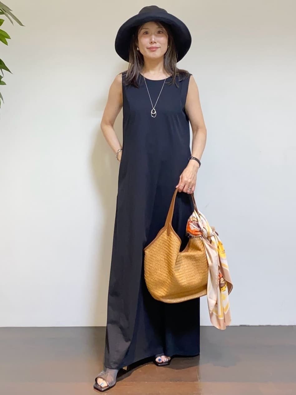 tomoさんの「UNTITLED｜【追加】ライトダブルリングネックレス」を使ったコーディネート