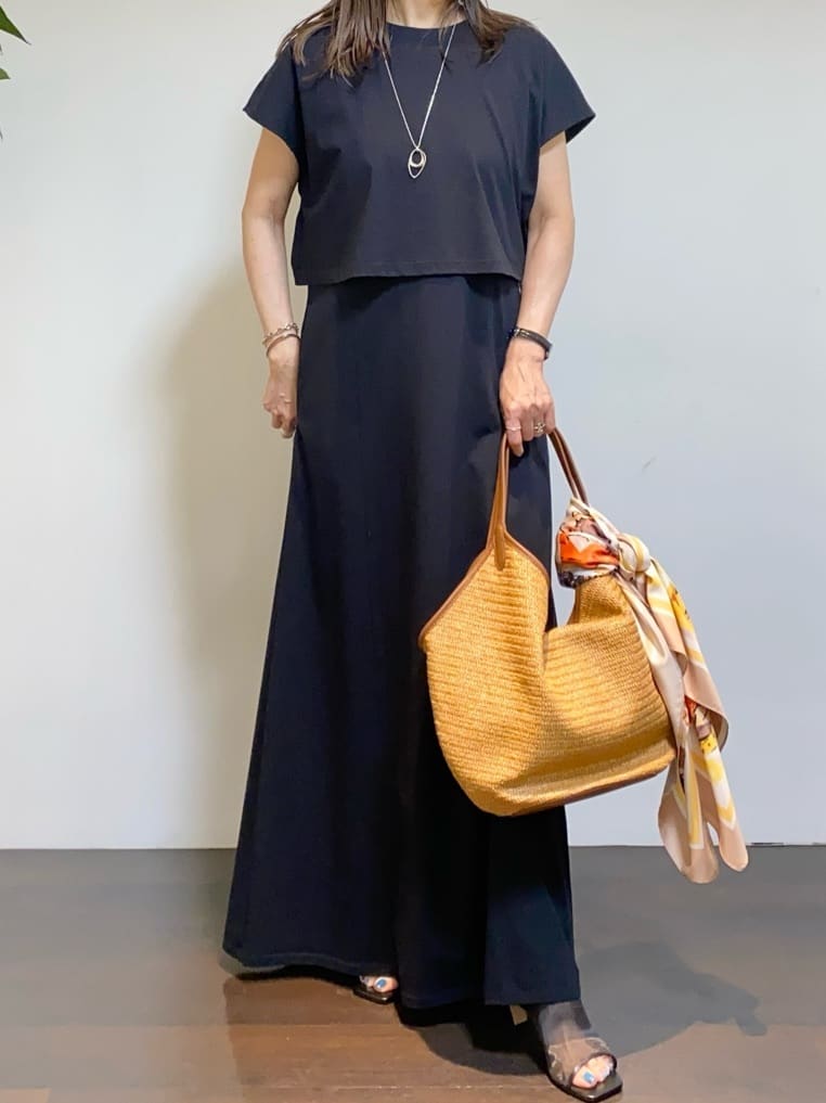 tomoさんの「UNTITLED｜【追加】ライトダブルリングネックレス」を使ったコーディネート