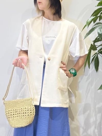 misakiさんの「SHOO･LA･RUE｜【S-LL】夏のレイヤードコーデに さらりと着られるメッシュジレ」を使ったコーディネート