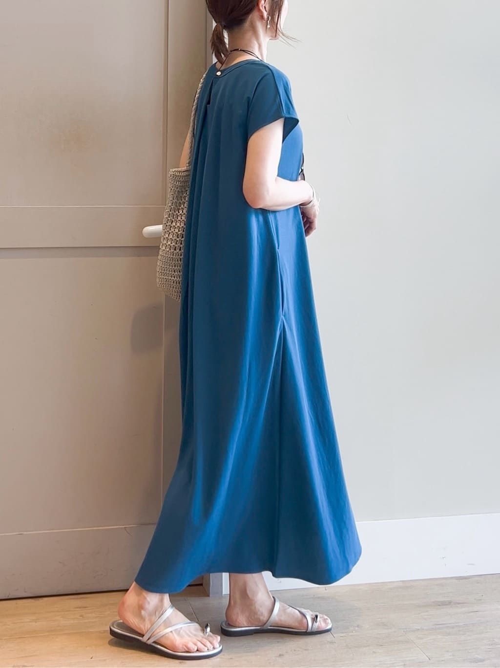 yamakoさんの「grove｜ラウンドメタルバングル」を使ったコーディネート