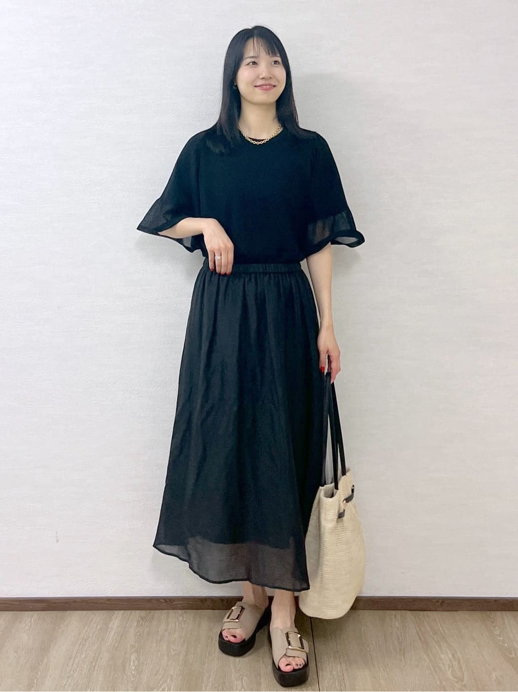sachikoさんの「OPAQUE.CLIP｜《5色展開》シアーフレアスリーブニット【洗濯機洗い可】」を使ったコーディネート
