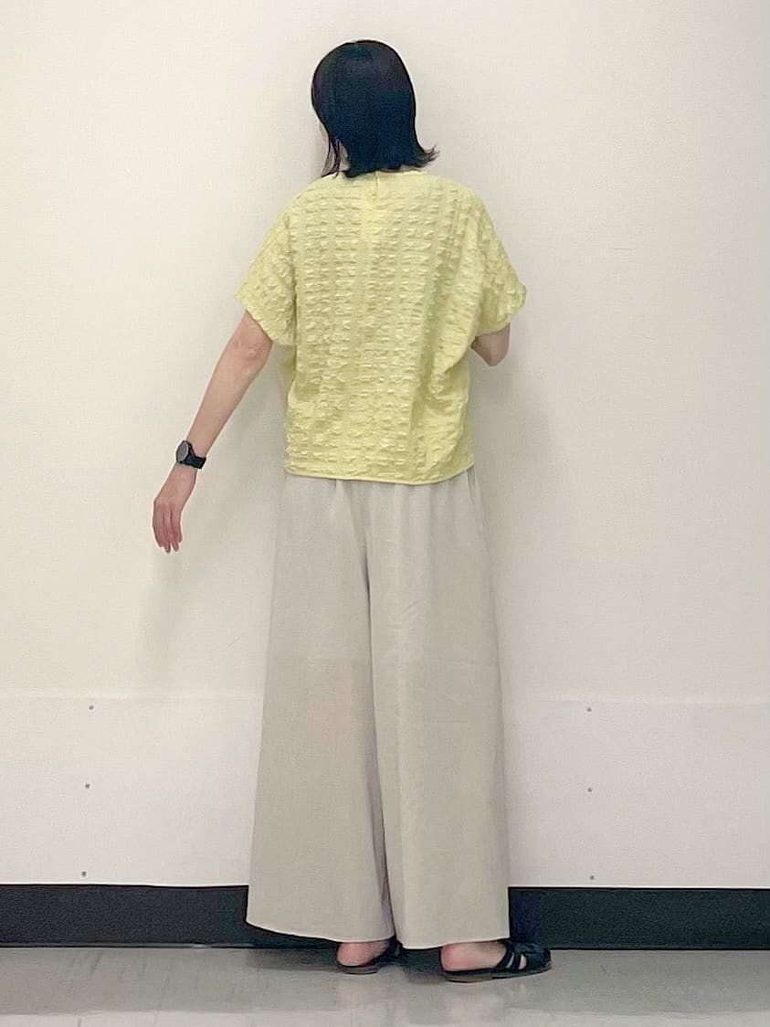 ikueさんの「INDIVI｜【洗える／清涼感◎】ワイドフレアパンツ／スカーチョ」を使ったコーディネート
