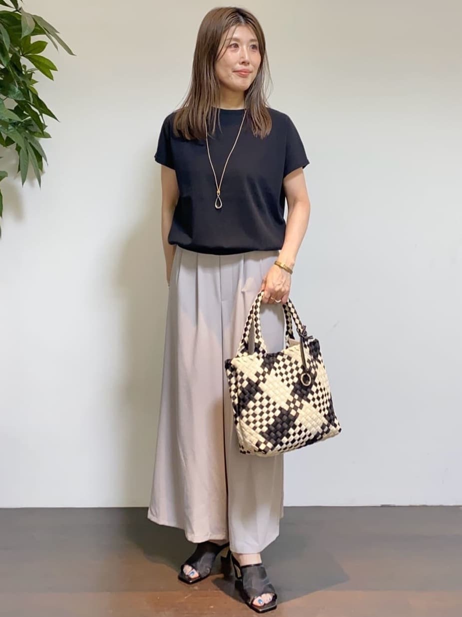tomoさんの「UNTITLED｜◆ビッグトップネックレス」を使ったコーディネート