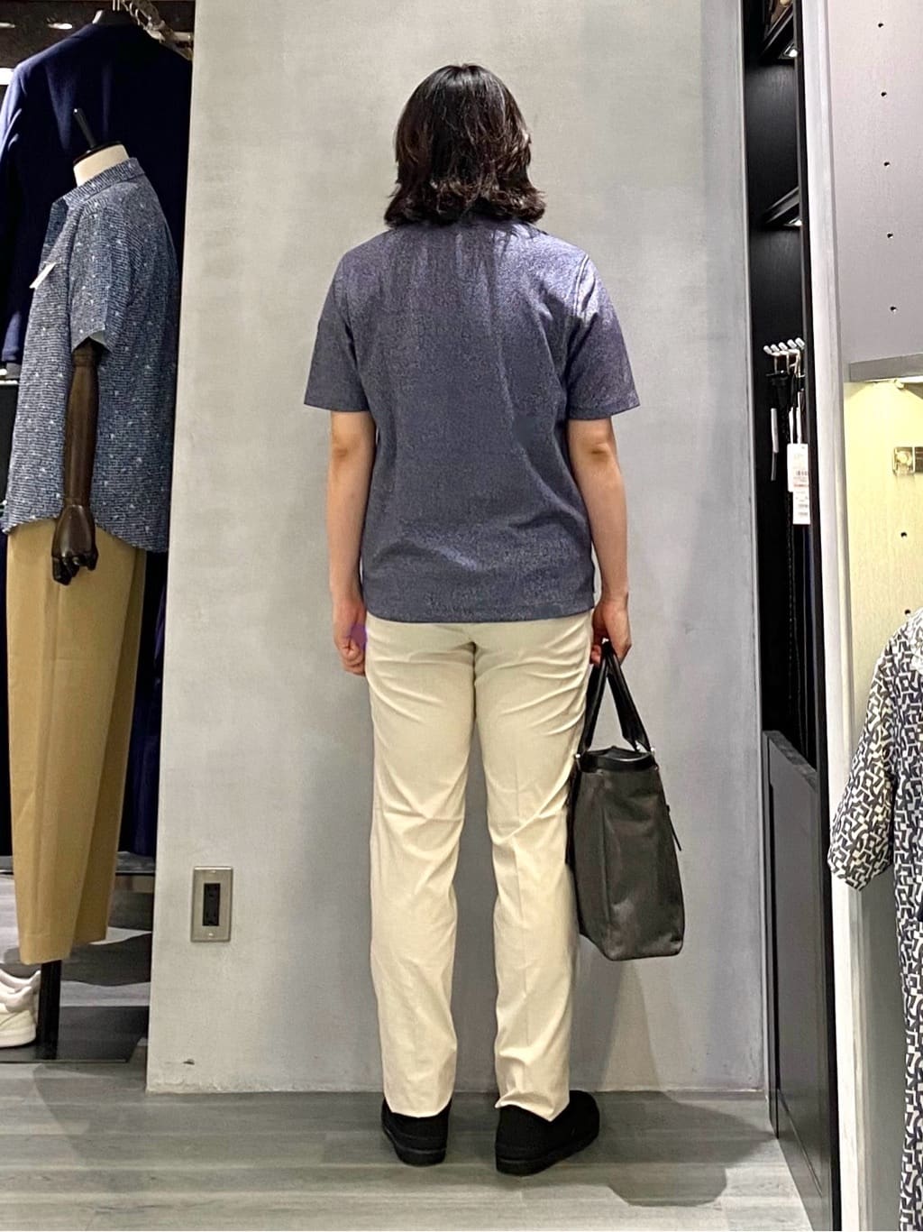 nishiさんの「TAKEO KIKUCHI｜◆ヘアラインスリム 横型トートバッグ」を使ったコーディネート