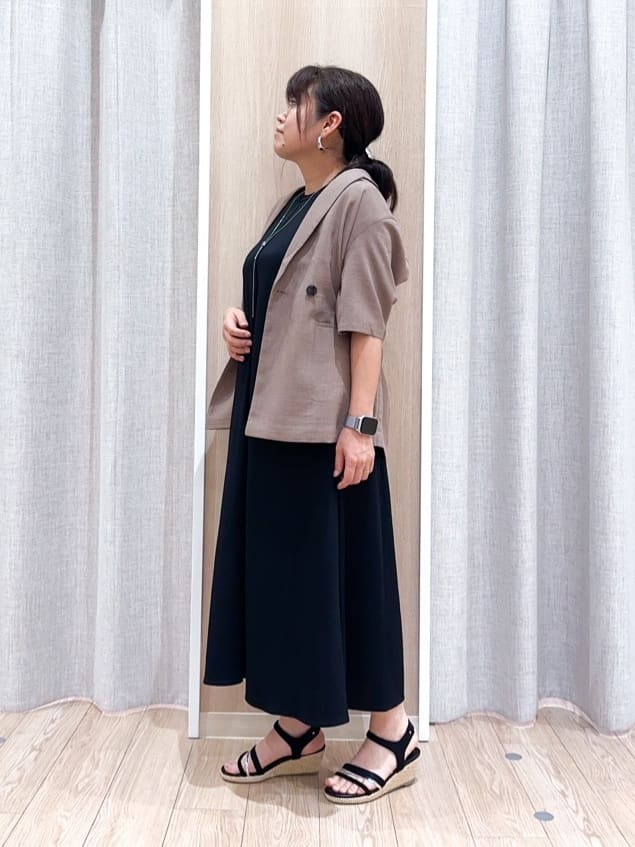 naoさんの「grove｜軽やかに羽織れて、きちんと見え ハーフスリーブテーラードジャケット」を使ったコーディネート