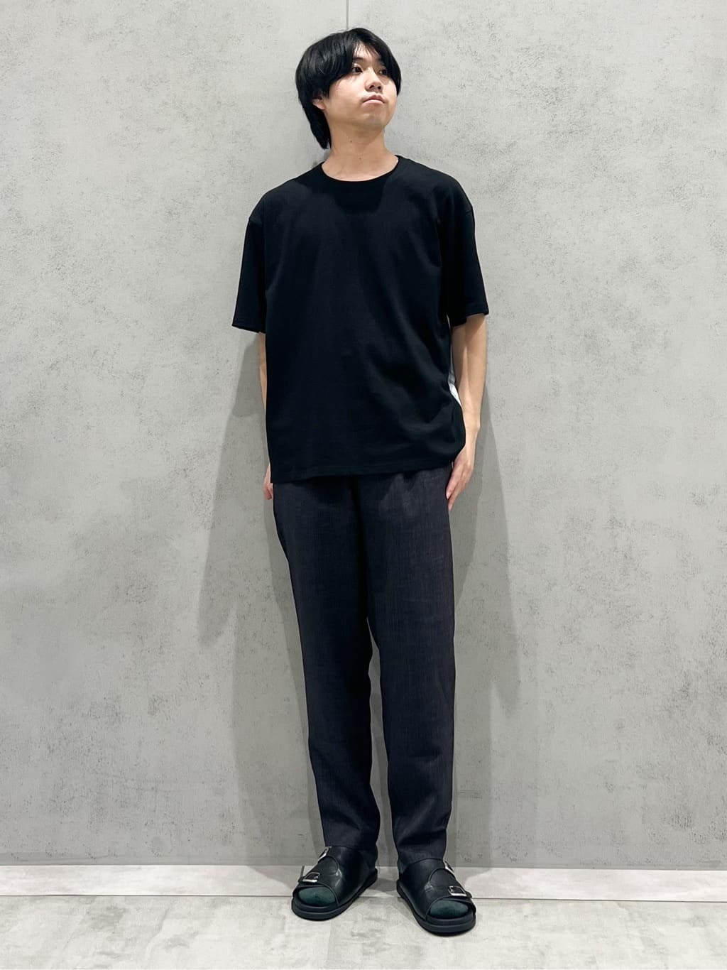 SHI-MAさんの「THE SHOP TK｜エシカルブロード切替Tシャツ 洗濯機OK」を使ったコーディネート