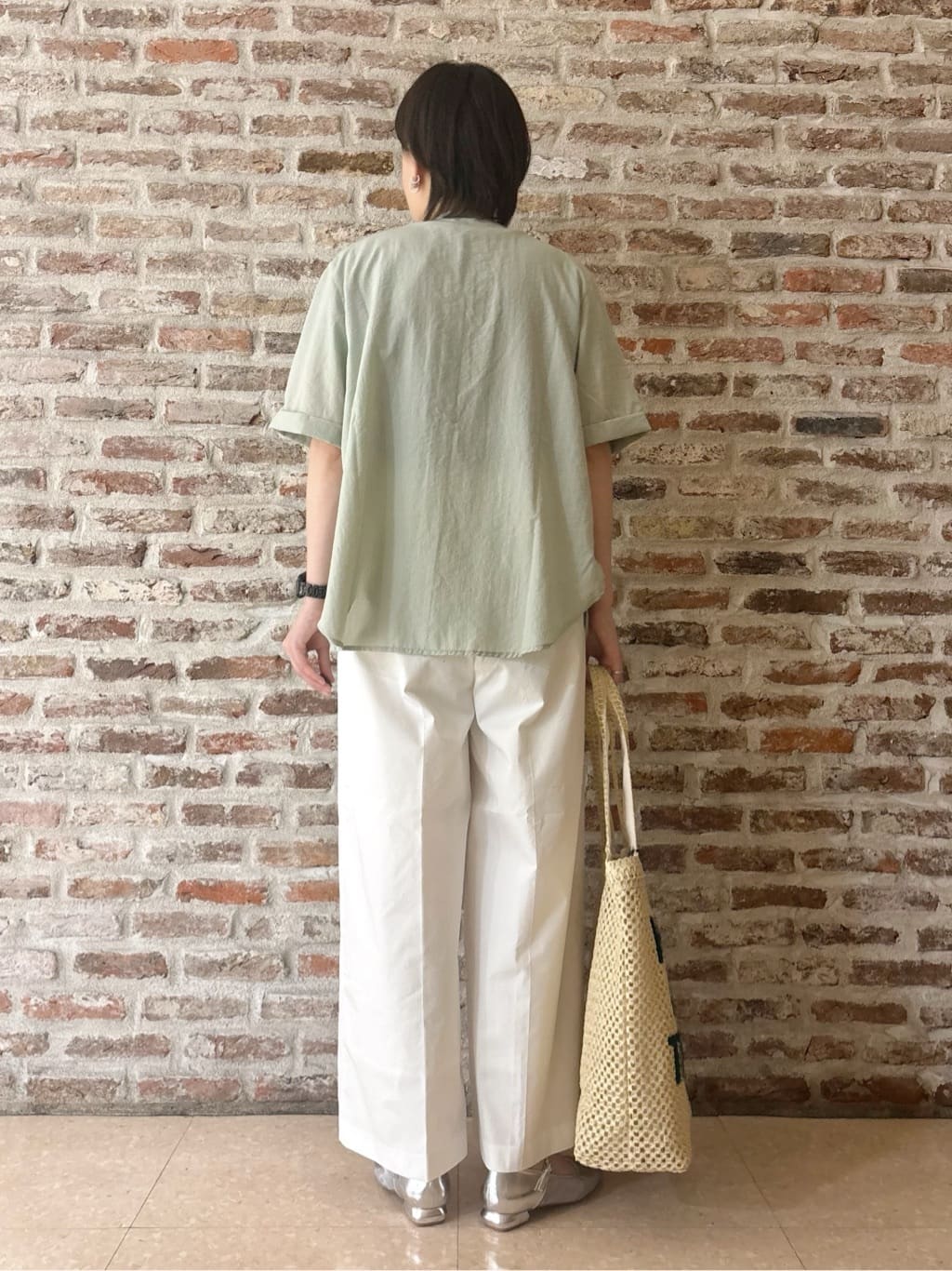 しばさんの「THE SHOP TK｜【6色展開】さらさらフレンチニット【毛玉になりにくい/洗濯機OK】」を使ったコーディネート
