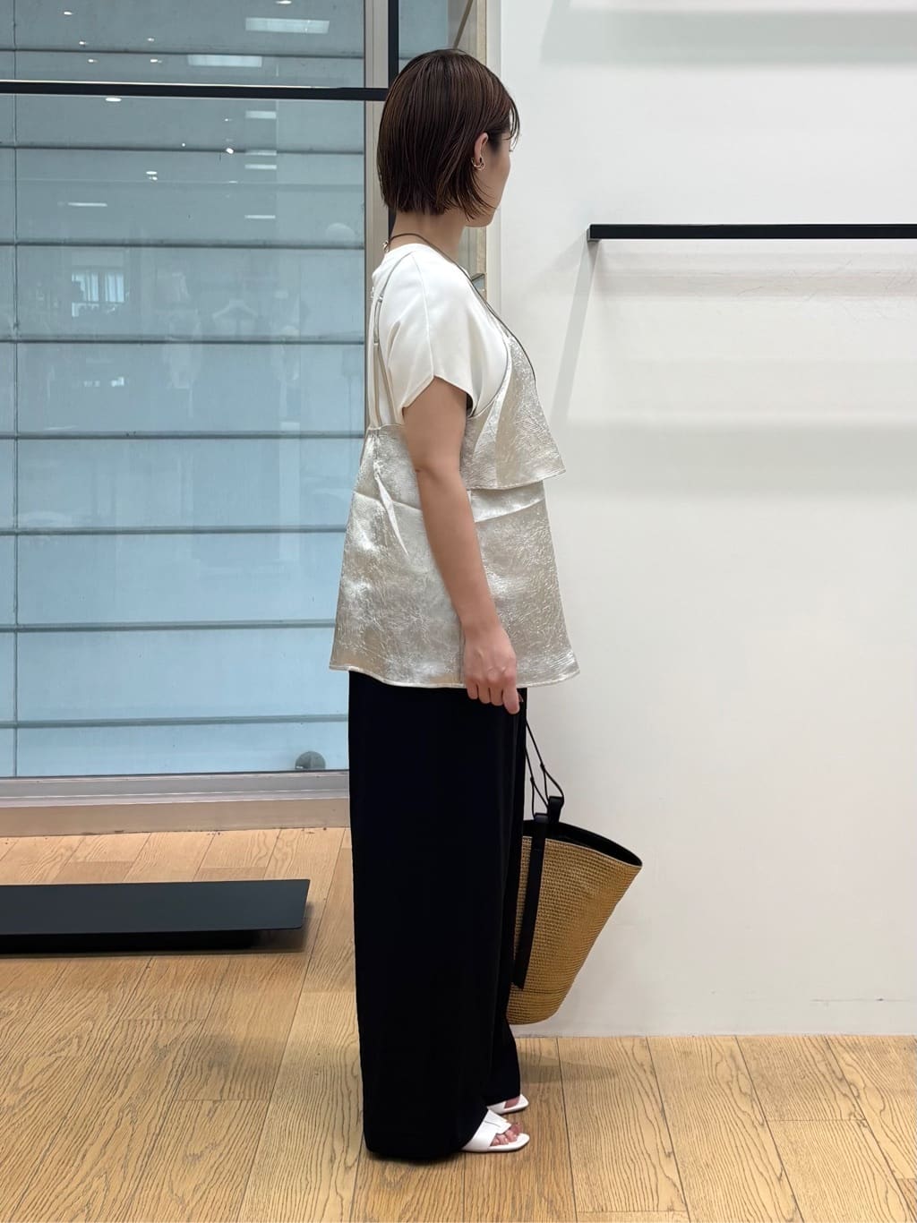 asamiさんの「INDIVI｜【洗える／UVケア／SETUP可能】ドロストワイドパンツ」を使ったコーディネート
