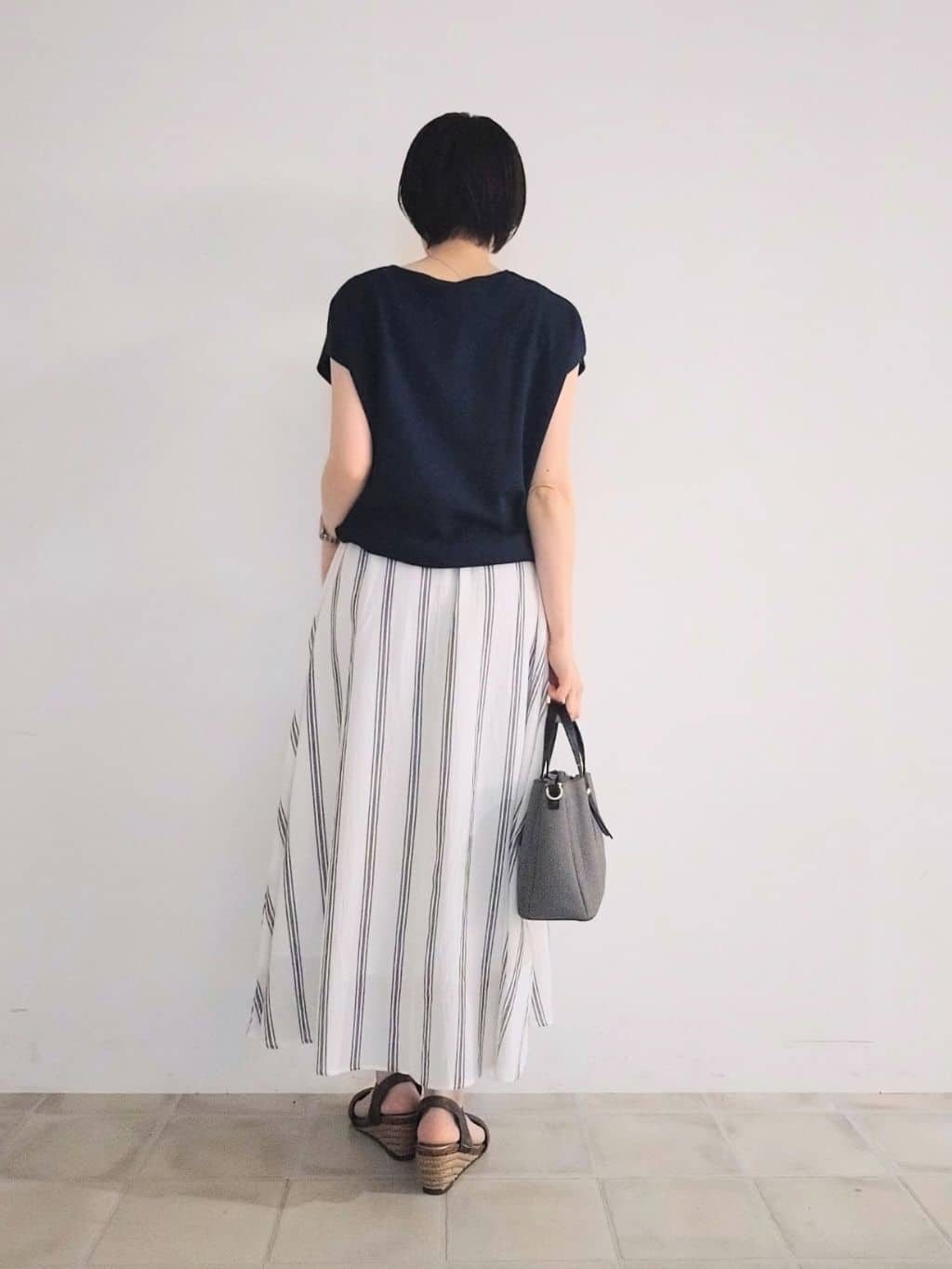 miomioさんの「SHOO･LA･RUE｜【洗える/S-LL/ひんやり】さらりと好印象　総針フレンチスリーブニット」を使ったコーディネート