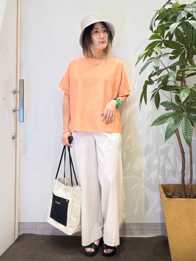 misakiさんの「SHOO･LA･RUE｜【ひんやり/洗濯後しわになりにくい】リブ切り替えドルマンブラウス」を使ったコーディネート