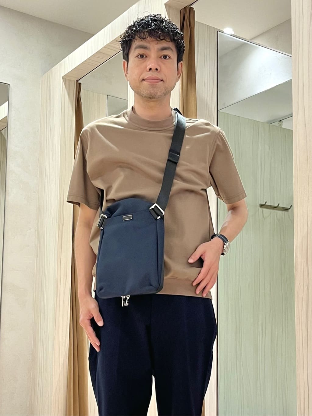 URAさんの「TAKEO KIKUCHI｜【抗菌防臭／5サイズ展開】ハイゲージポンチ Tシャツ」を使ったコーディネート