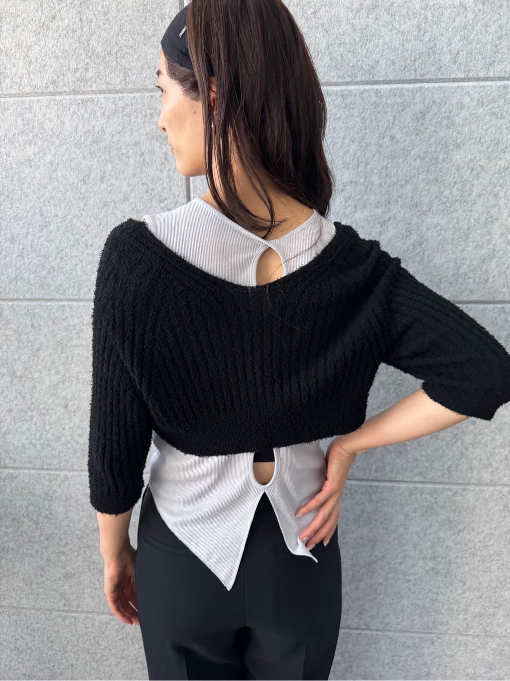 uchi__yamaさんの「CODE A｜line zip trousers」を使ったコーディネート