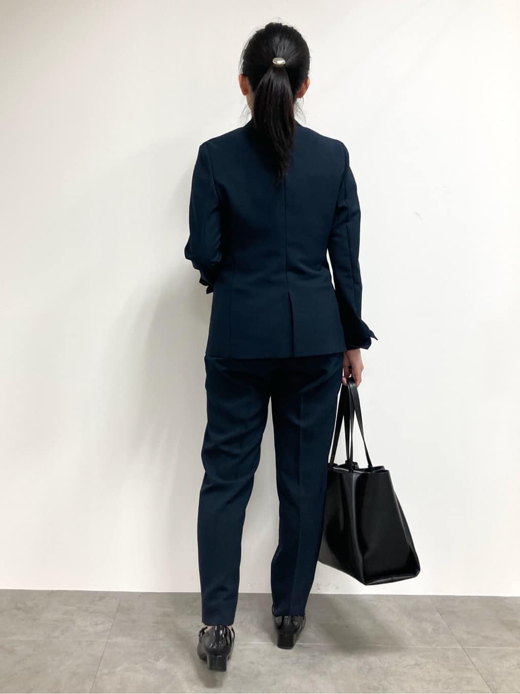 momokoさんの「INDIVI｜【定番スーツ／UVケア／洗える】ウール調テーラードジャケット」を使ったコーディネート