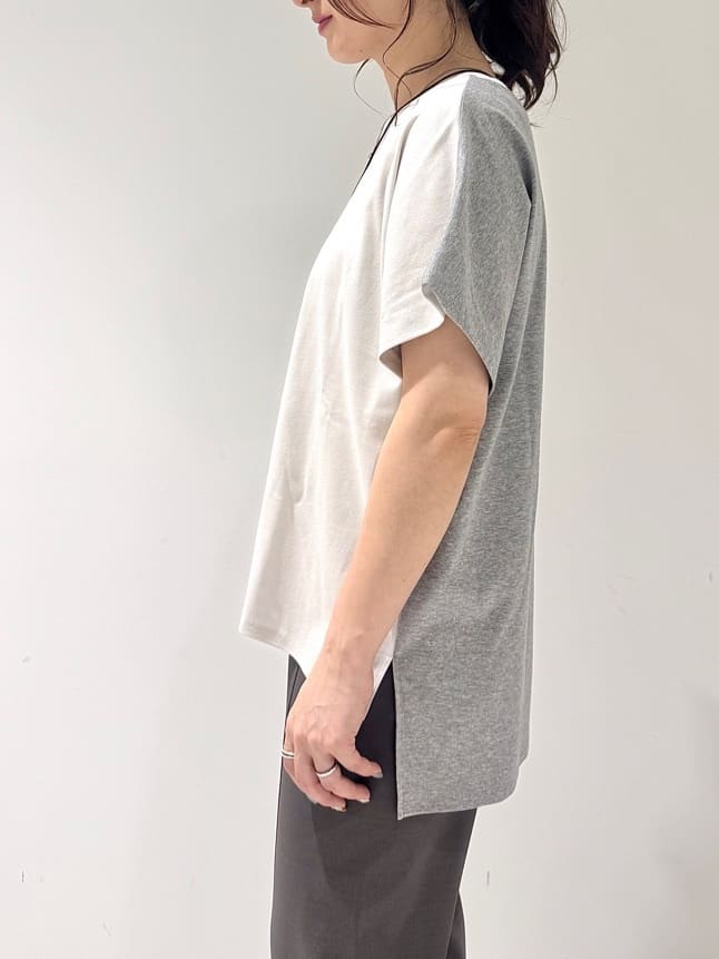 そんさんの「INDIVI｜【洗える／汗ジミ防止】バイカラー＆アシメヘム Tシャツ」を使ったコーディネート