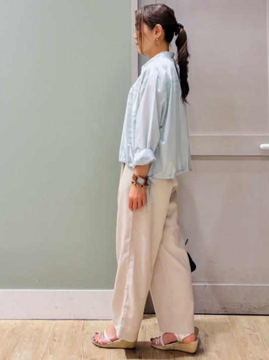 Komi☆さんの「grove｜ロープベルトで差がつく 洗練リラックスパンツ」を使ったコーディネート
