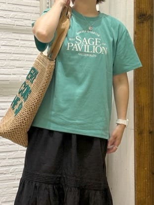 ga_riさんの「THE SHOP TK｜カレッジ＆フォトプリントTシャツ【洗濯機OK】」を使ったコーディネート