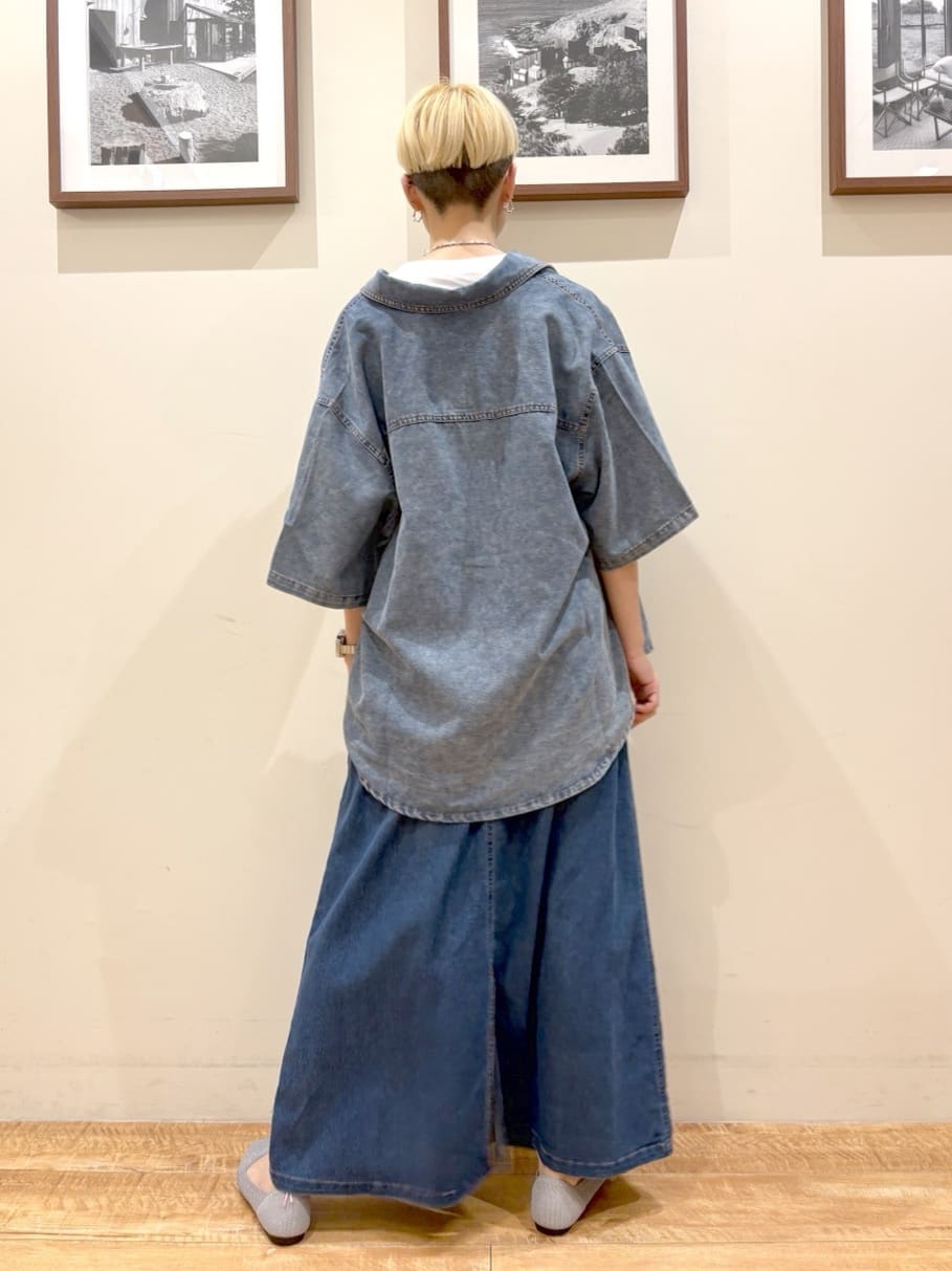Ayumiさんの「SHOO･LA･RUE｜【S-LL/ひんやり/UV】手の甲まで隠れる トッパーカーディガン」を使ったコーディネート