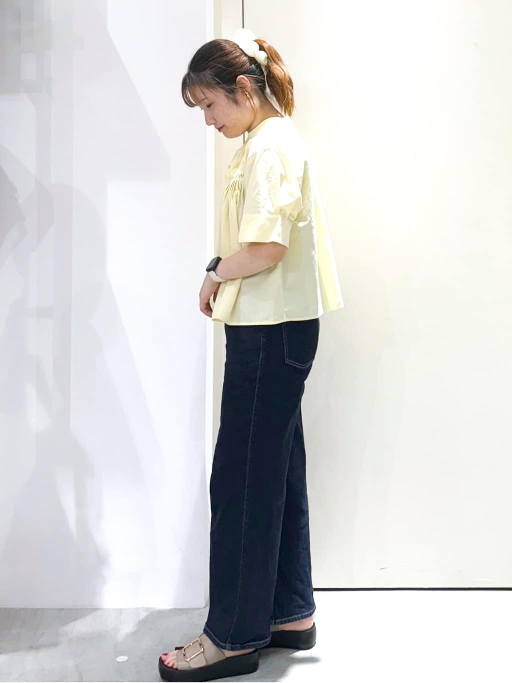 sayaさんの「OPAQUE.CLIP｜ピンタックフレアシャツ【洗濯機洗い可】」を使ったコーディネート