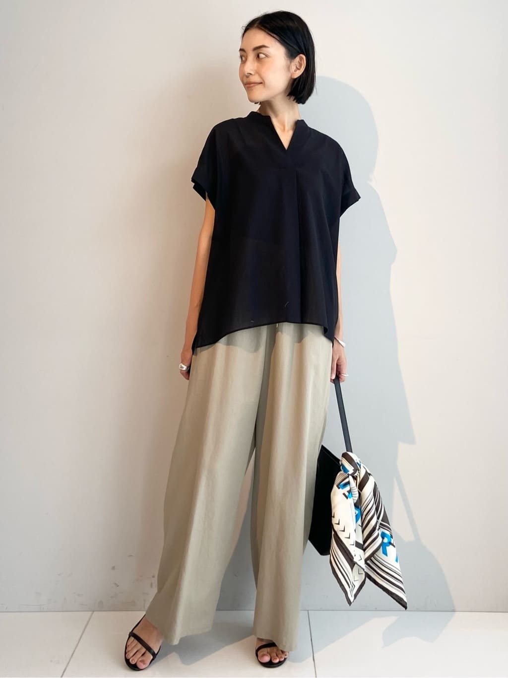AYAさんの「UNTITLED｜【洗える/スキッパー】フレンチスリーブシアーブラウス」を使ったコーディネート