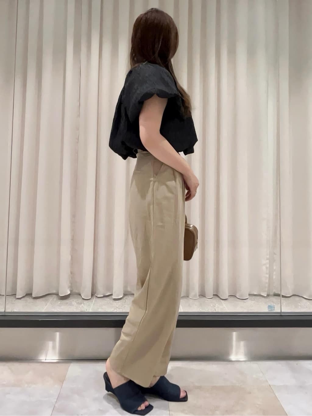 maiさんの「OPAQUE.CLIP｜ふくれジャカードバルーンブラウス【洗濯機洗い可】」を使ったコーディネート