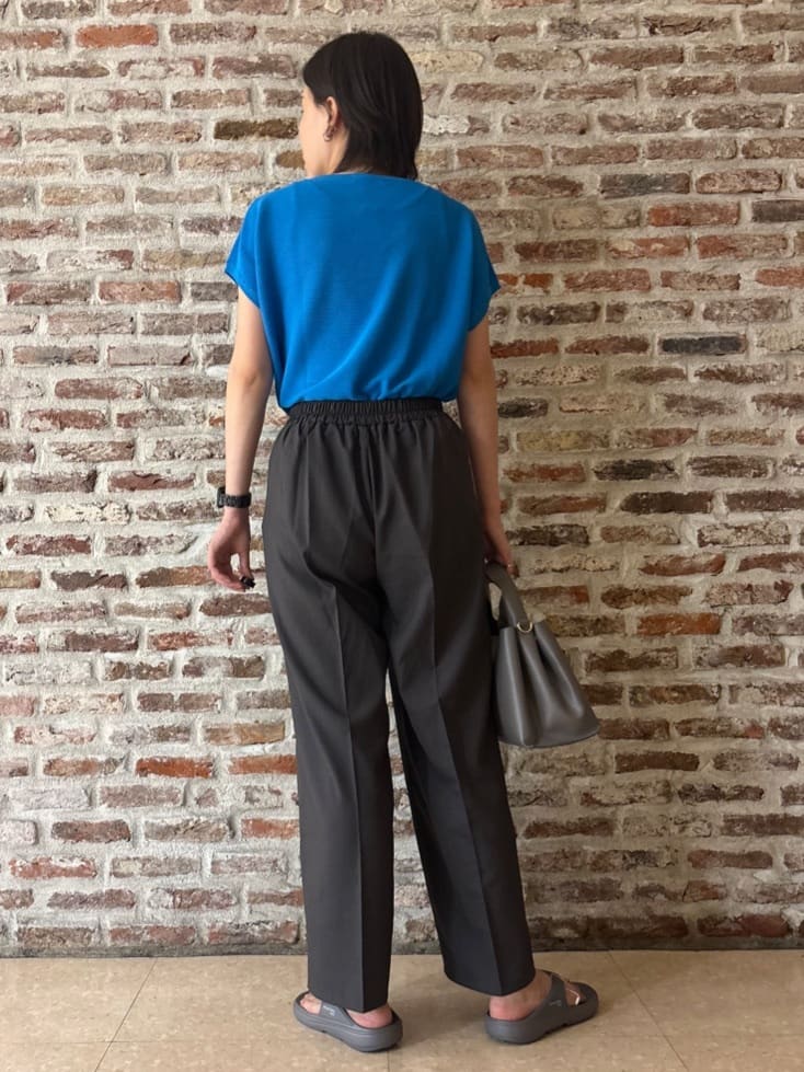 しばさんの「THE SHOP TK｜【6色展開】さらさらフレンチニット【毛玉になりにくい/洗濯機OK】」を使ったコーディネート