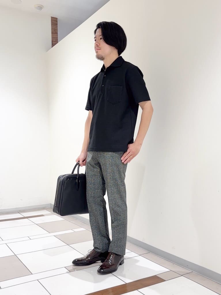 及川さんの「TAKEO KIKUCHI｜【抗菌防臭／9色5サイズ展開】ハニカムメランジ ポロシャツ」を使ったコーディネート