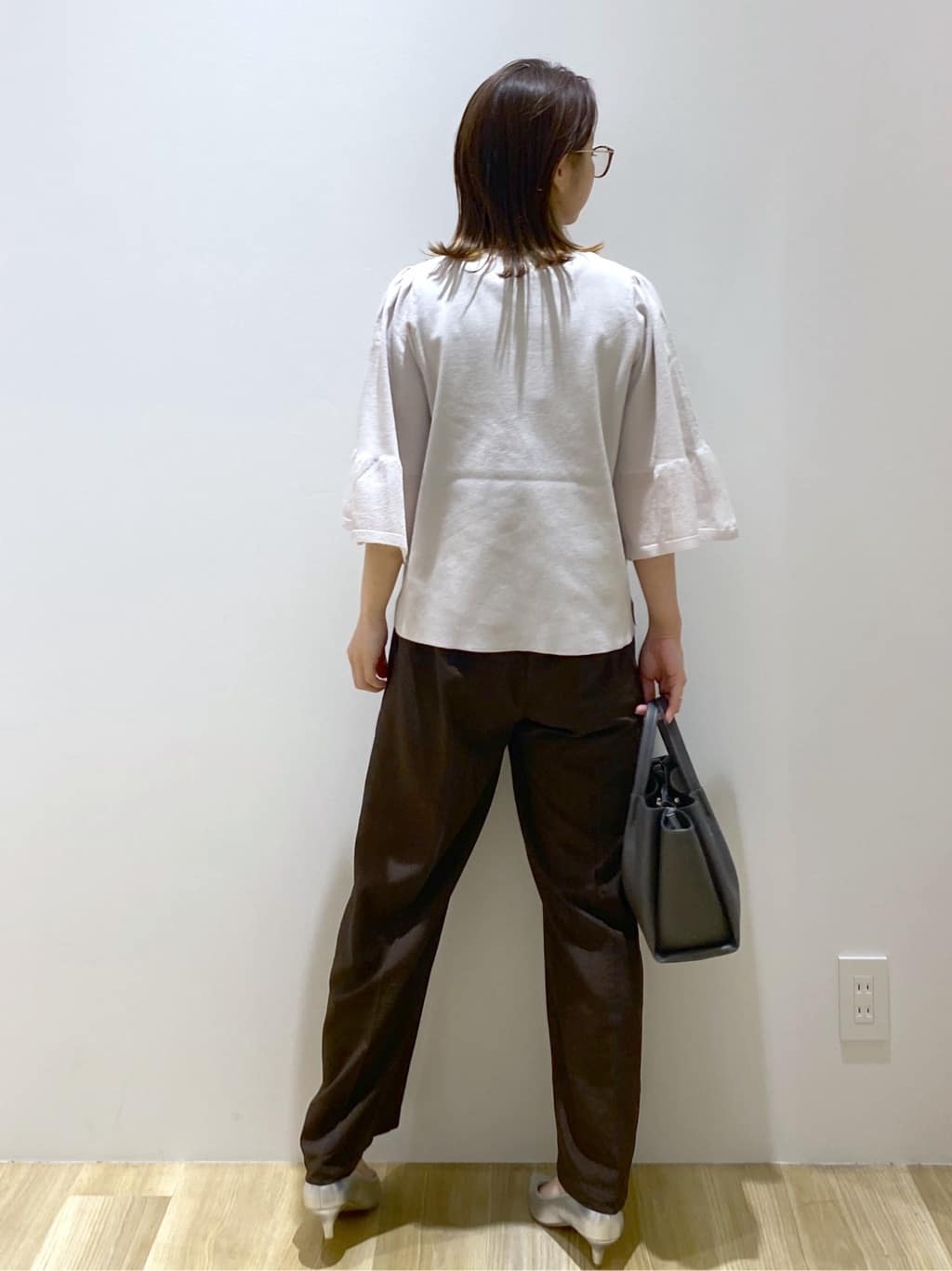 えりさんの「OPAQUE.CLIP｜《5色展開》シアーフレアスリーブニット【洗濯機洗い可】」を使ったコーディネート