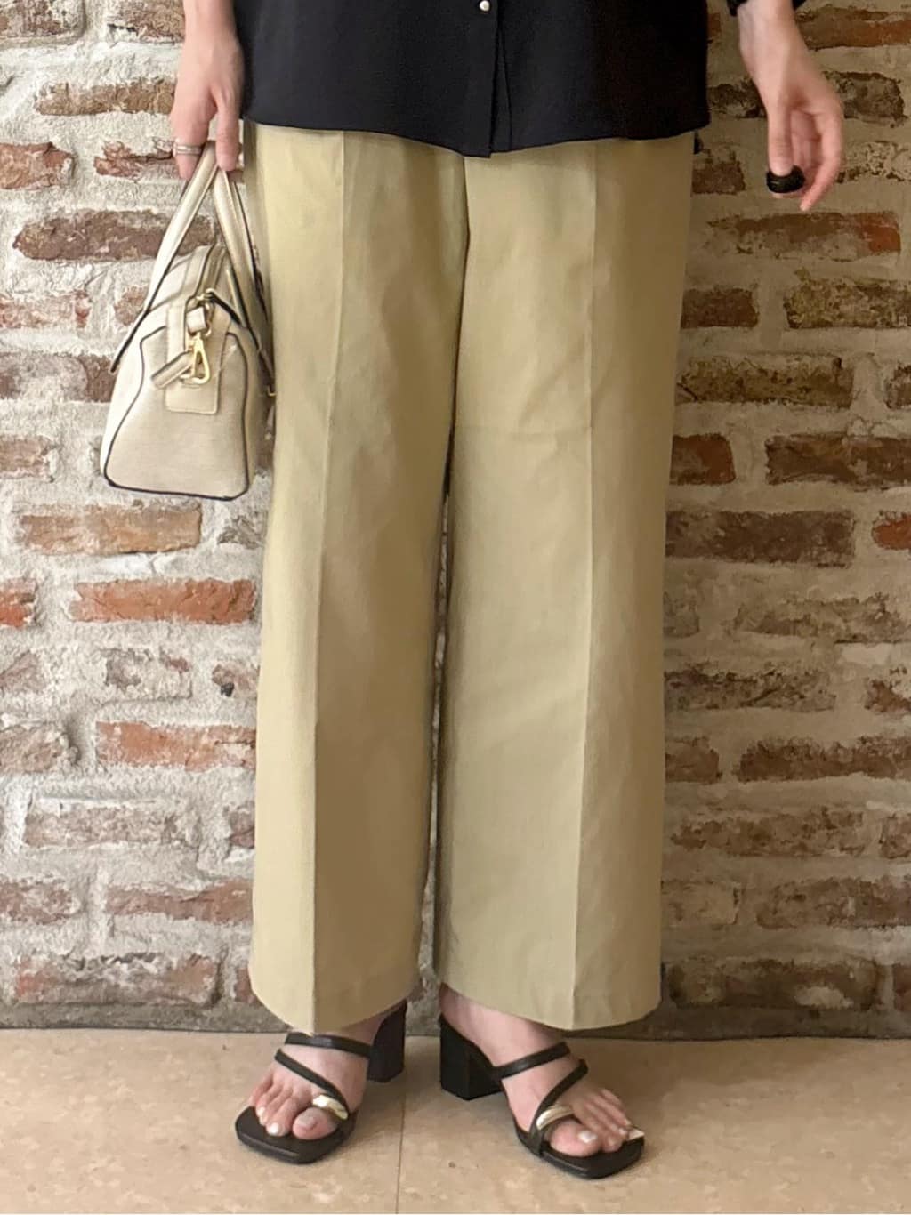 しばさんの「THE SHOP TK｜コットンライクブラウス【接触冷感/洗濯機OK/UV/セットアップ可】」を使ったコーディネート