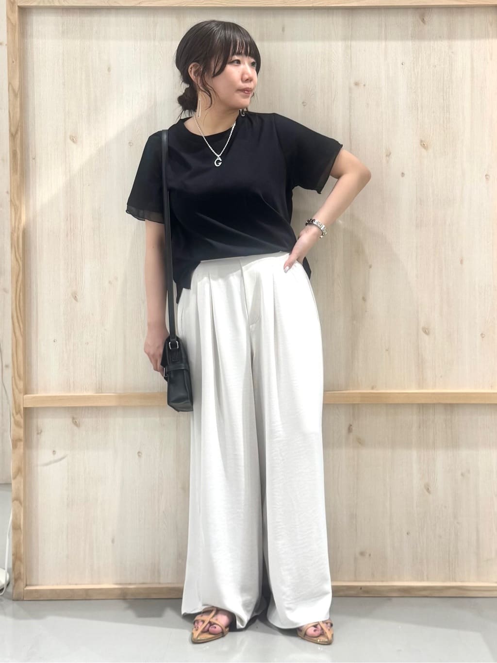 nanaさんの「THE SHOP TK｜【ひんやり/UV/洗濯機OK】袖シアーTシャツ」を使ったコーディネート
