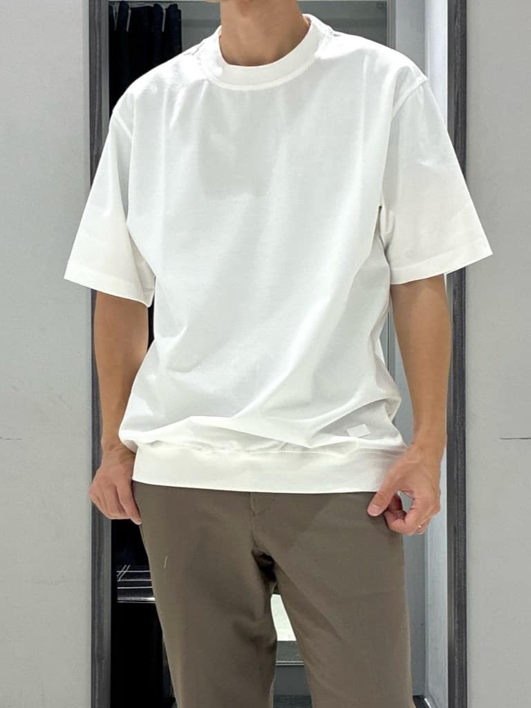 わいずみさんの「TAKEO KIKUCHI｜【抗菌防臭／5サイズ展開】ハイゲージポンチ Tシャツ」を使ったコーディネート