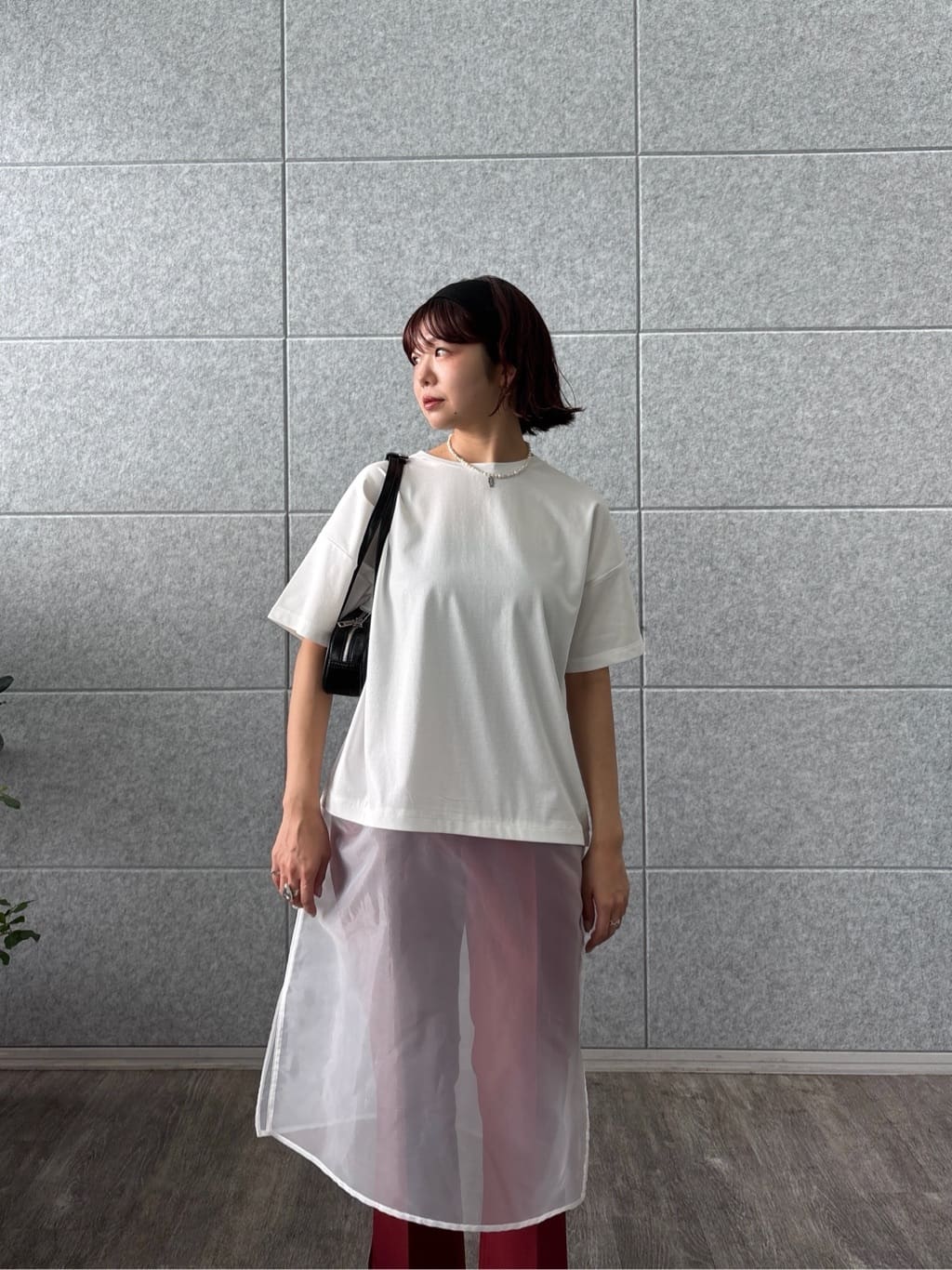 UKIさんの「INDIVI｜シアードッキングTシャツ」を使ったコーディネート