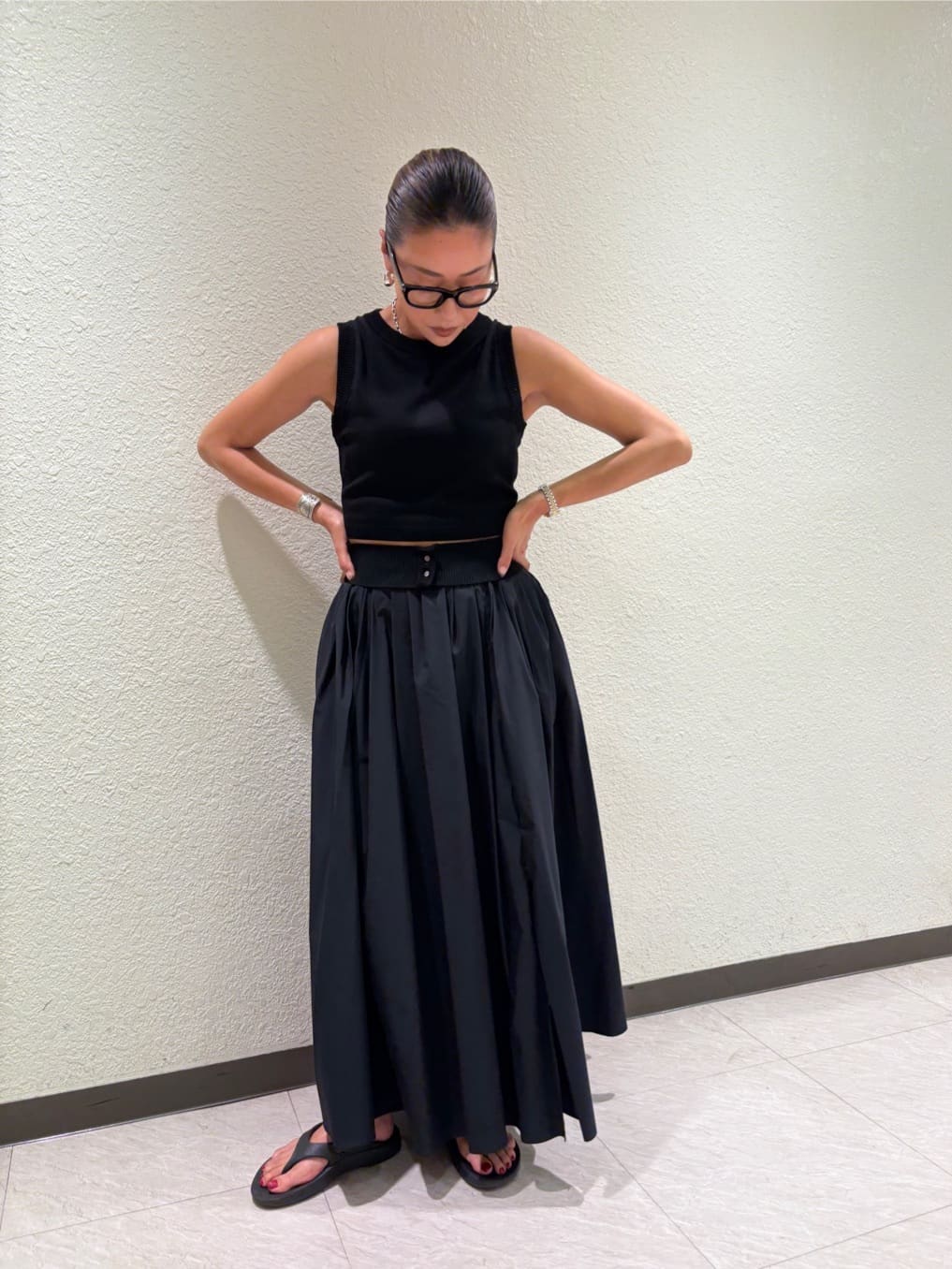 ibuさんの「CODE A｜design knit tank」を使ったコーディネート