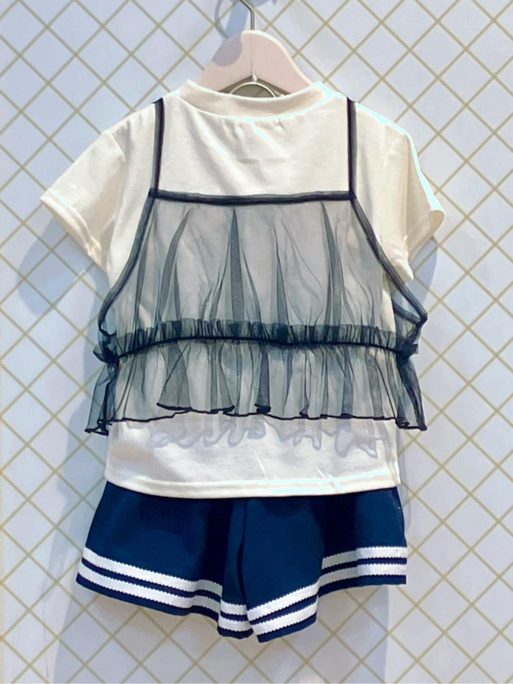 蒼さんの「SHOO･LA･RUE｜◆【100-120cm】チュールキャミTシャツ」を使ったコーディネート