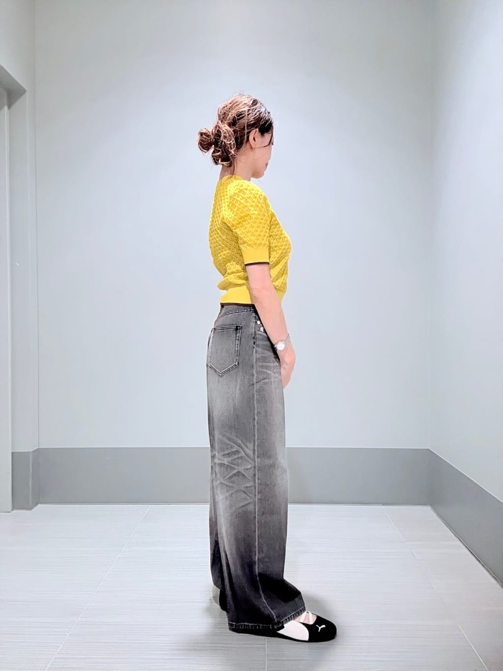 Yamaさんの「DRESSTERIOR｜【6色展開/オンオフ】レース編みハーフスリーブニット」を使ったコーディネート