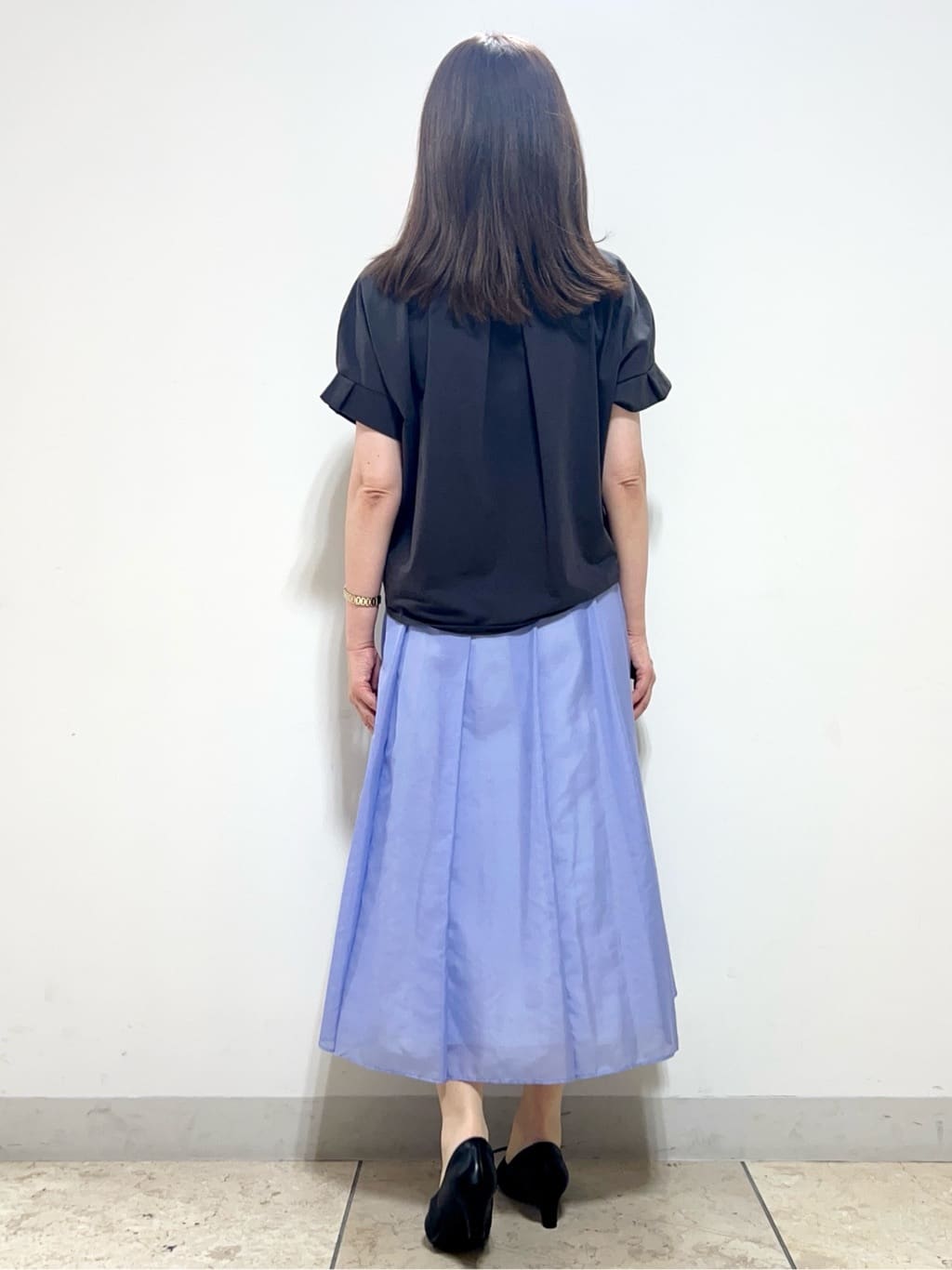 yuさんの「Reflect｜Vネックジャージカットソー」を使ったコーディネート