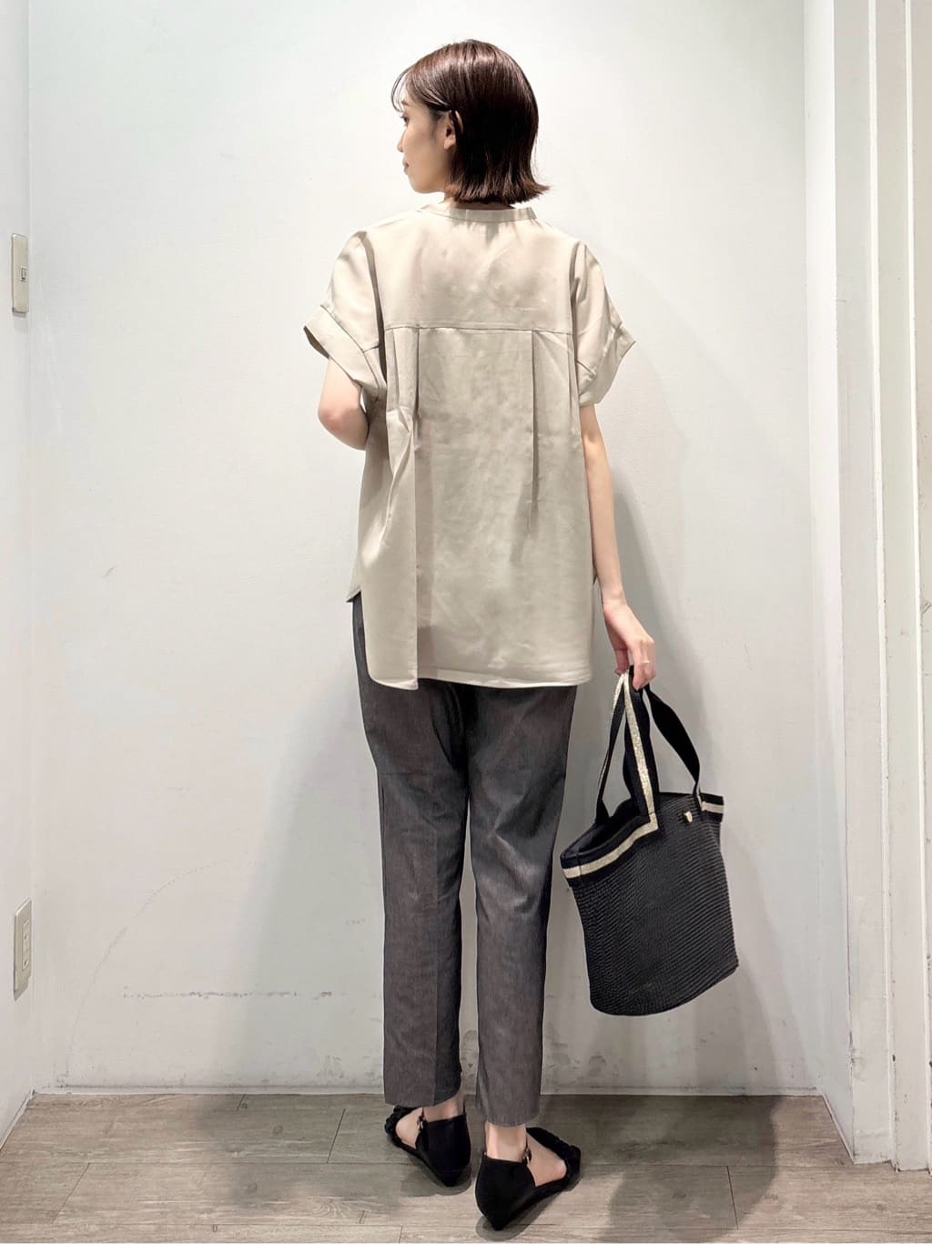 ぶまりんさんの「OPAQUE.CLIP｜《7色展開／SS-LLサイズ》ストレッチスキッパーブラウス／セットアップ対応【洗濯機洗い可／防シワ】」を使ったコーディネート