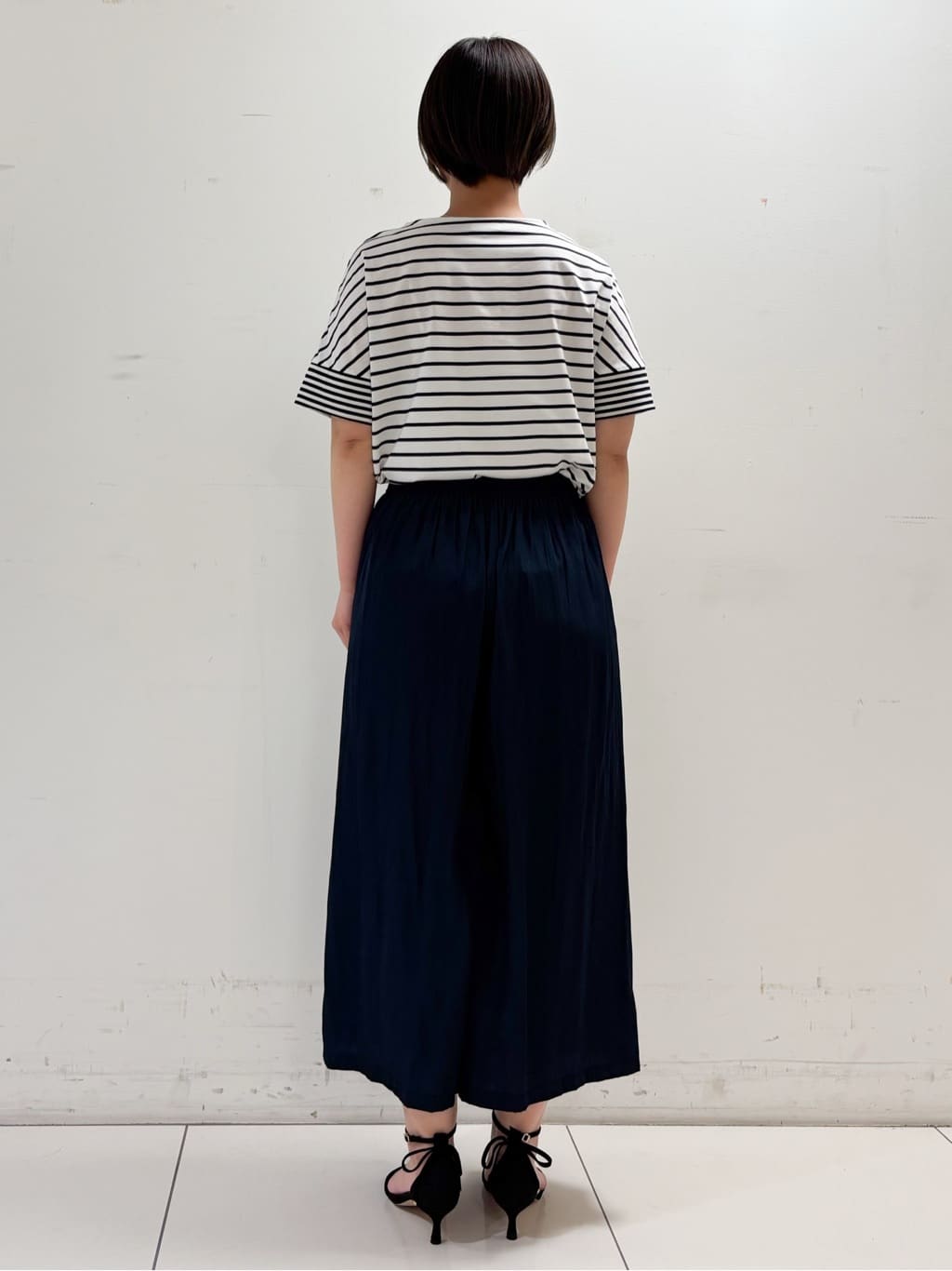 yasukoさんの「COUP DE CHANCE｜【手洗い可】リラクシーフレアパンツ」を使ったコーディネート