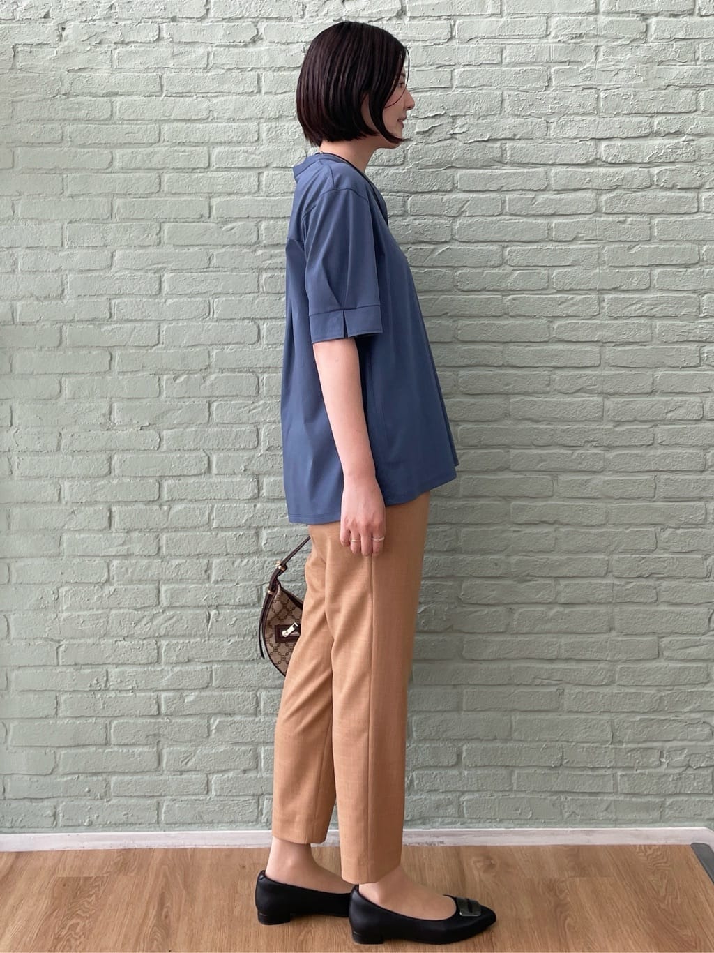 あやたかさんの「Reflect｜【すっきり見え！長め丈／マシンウォッシュ可】スキッパーネックジャージトップス」を使ったコーディネート