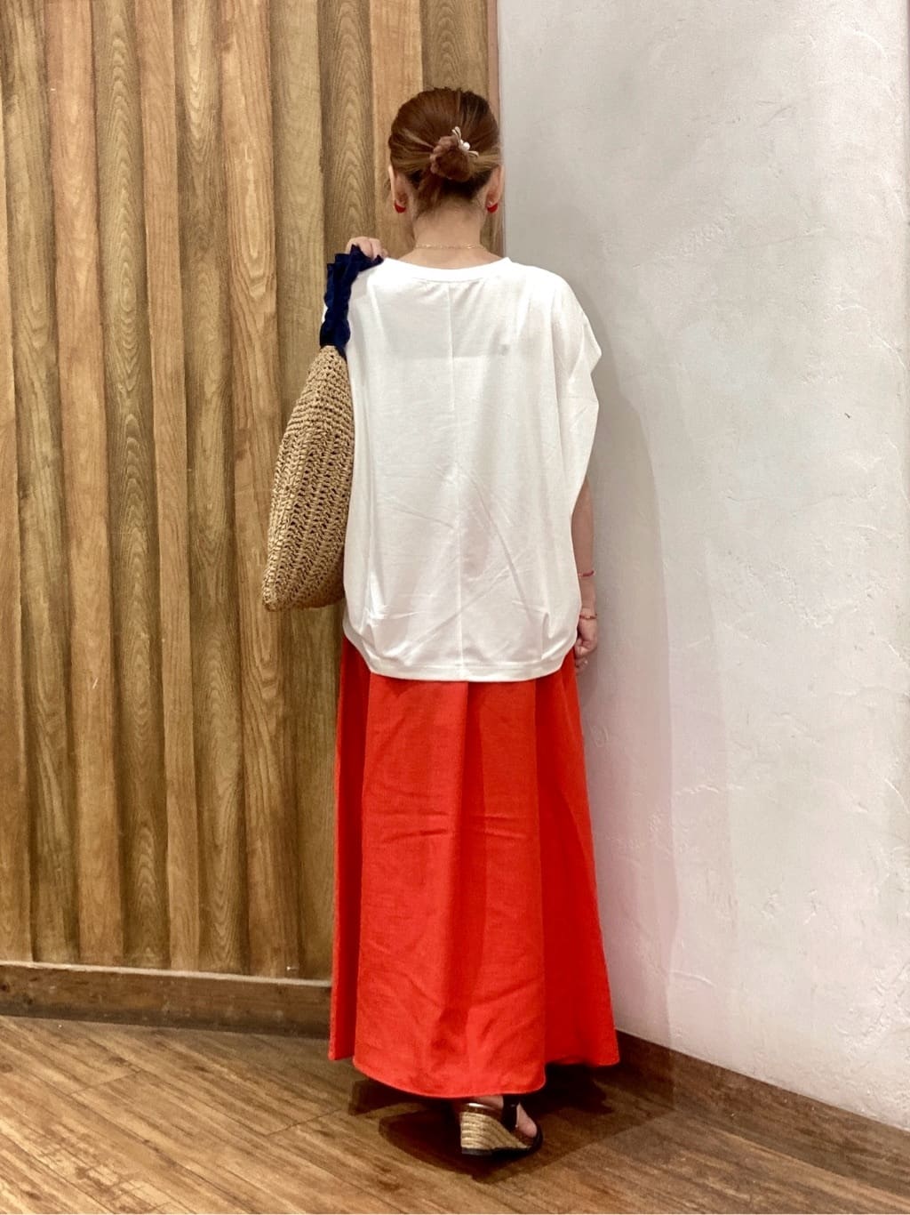 saaさんの「SHOO･LA･RUE｜【S-LL/ひんやり/UV】二の腕をきれいにカバー ショルダータックトップス」を使ったコーディネート