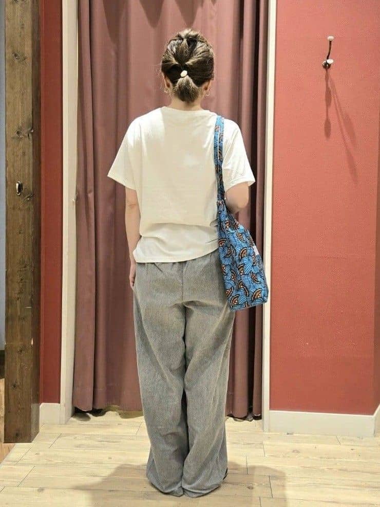 hanaさんの「SHOO･LA･RUE｜【PEANUTS】ひんやりTシャツ」を使ったコーディネート