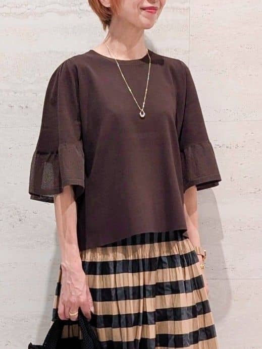 kemyさんの「OPAQUE.CLIP｜《5色展開》シアーフレアスリーブニット【洗濯機洗い可】」を使ったコーディネート
