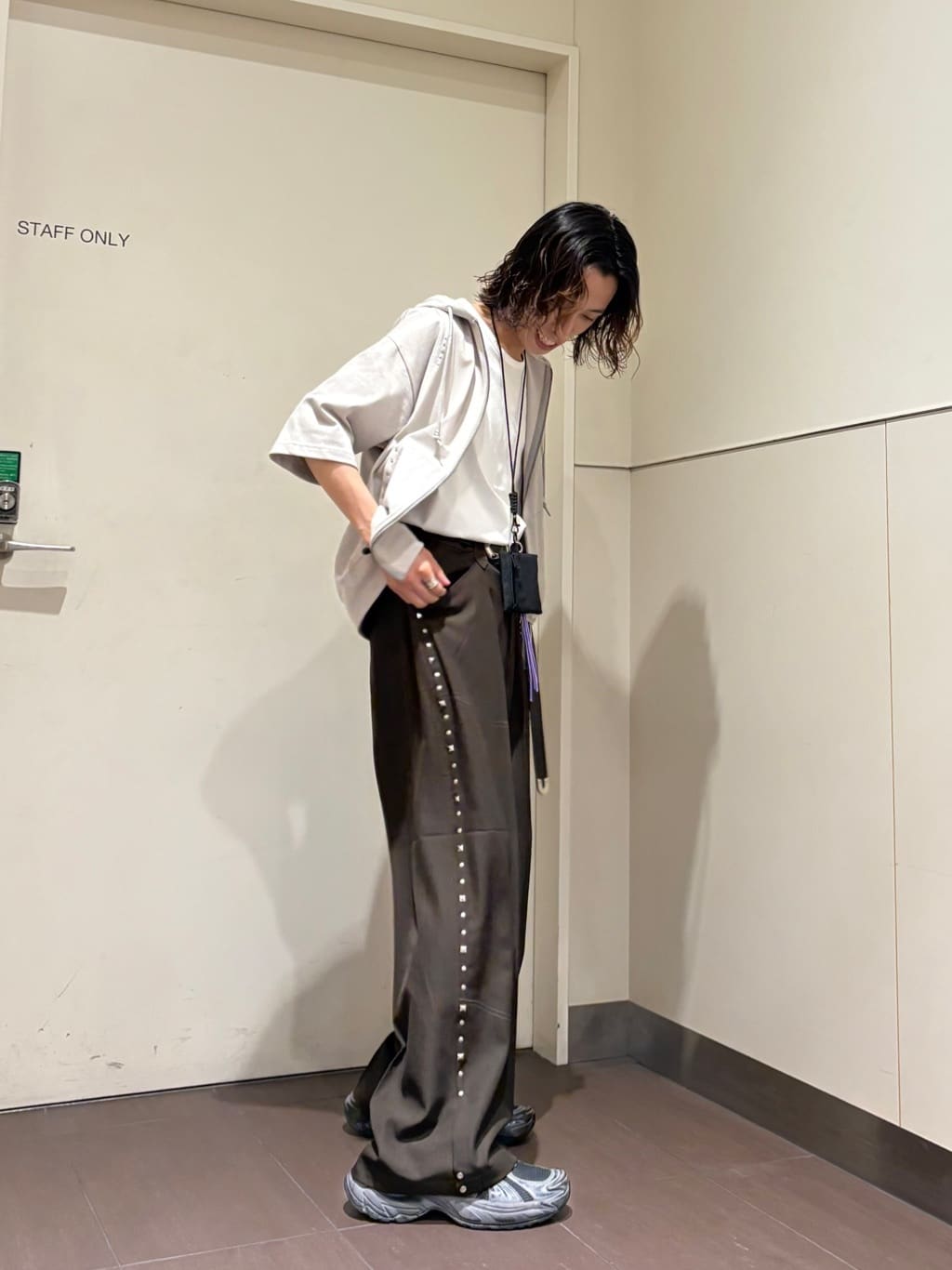 ナノシーさんの「tk.TAKEO KIKUCHI｜スタッズ ダブルZIPパーカ」を使ったコーディネート