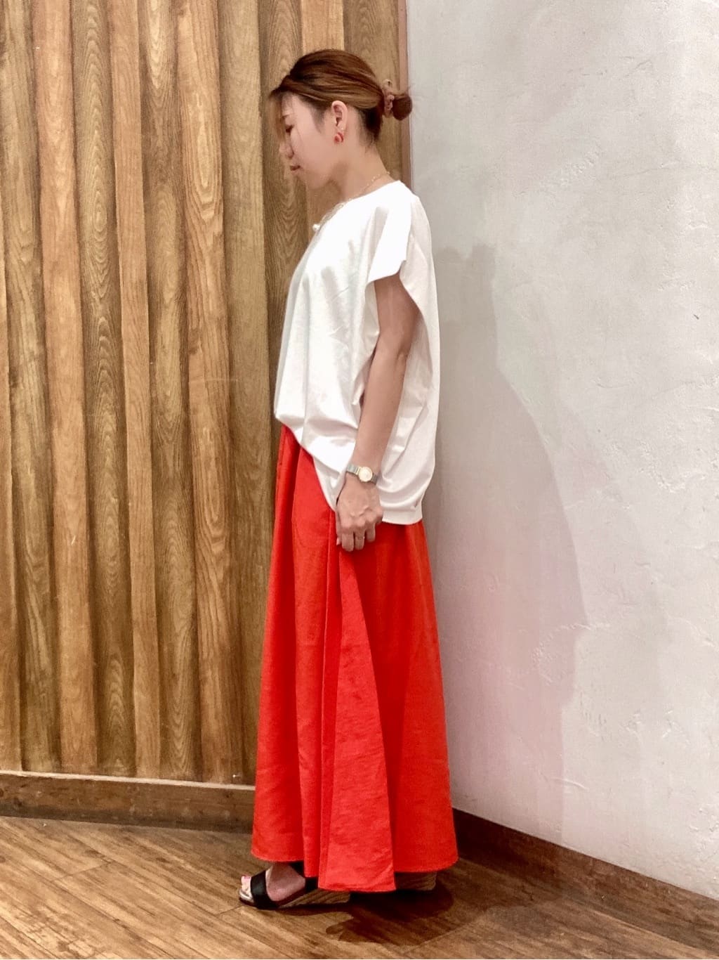 saaさんの「SHOO･LA･RUE｜【S-LL/ひんやり/UV】二の腕をきれいにカバー ショルダータックトップス」を使ったコーディネート