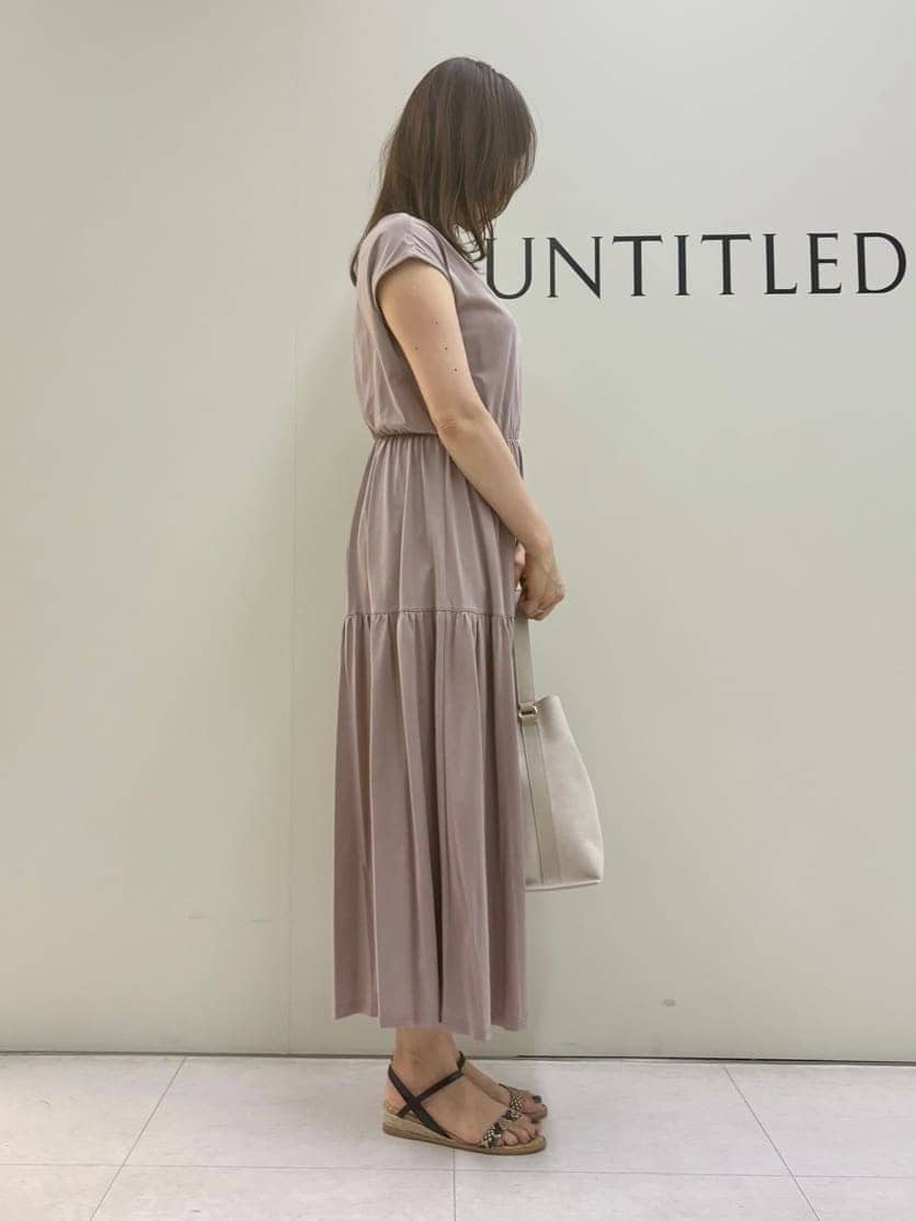 Sakaiさんの「UNTITLED｜【ティアード/洗える】コットンロングワンピース」を使ったコーディネート