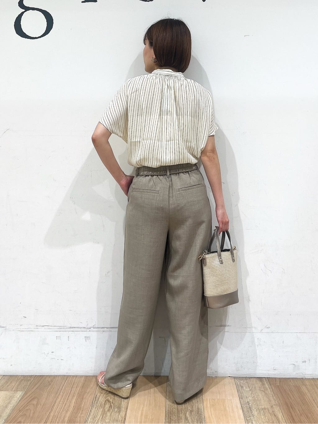 山さんさんの「grove｜ロープベルトで差がつく 洗練リラックスパンツ」を使ったコーディネート